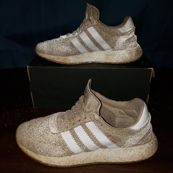 adidas i 5923 gold